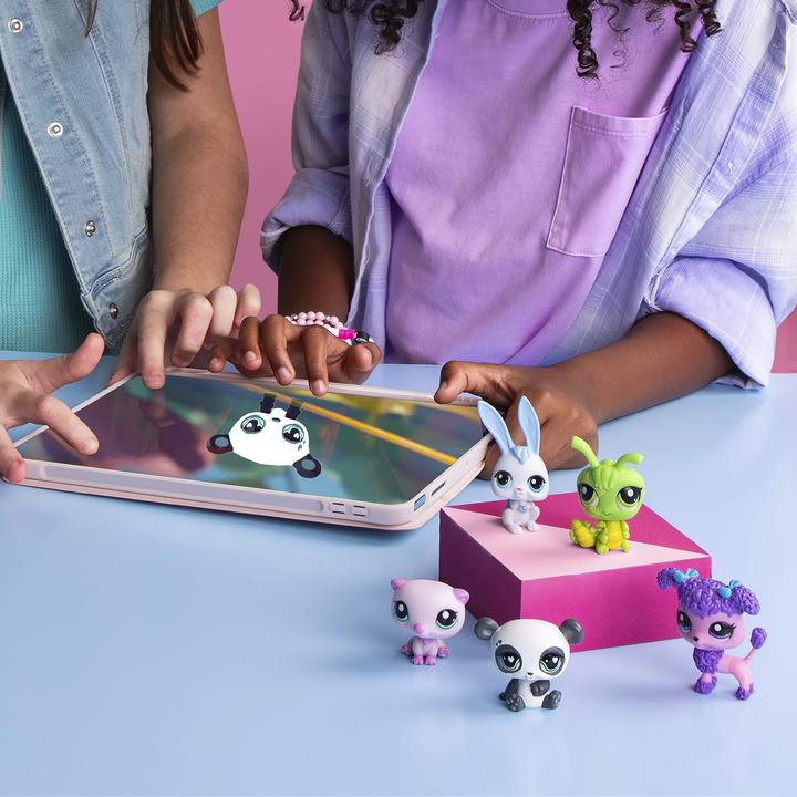 Actual product image Basic Fun Littlest Pet Shop Series 1 Generation 7