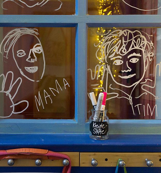 Produktbild Vorlagenmappe Fensterdeko mit dem Kreidemarker - Fröhliche Weihnachten (Deutsch, Bine Brändle, 2016)