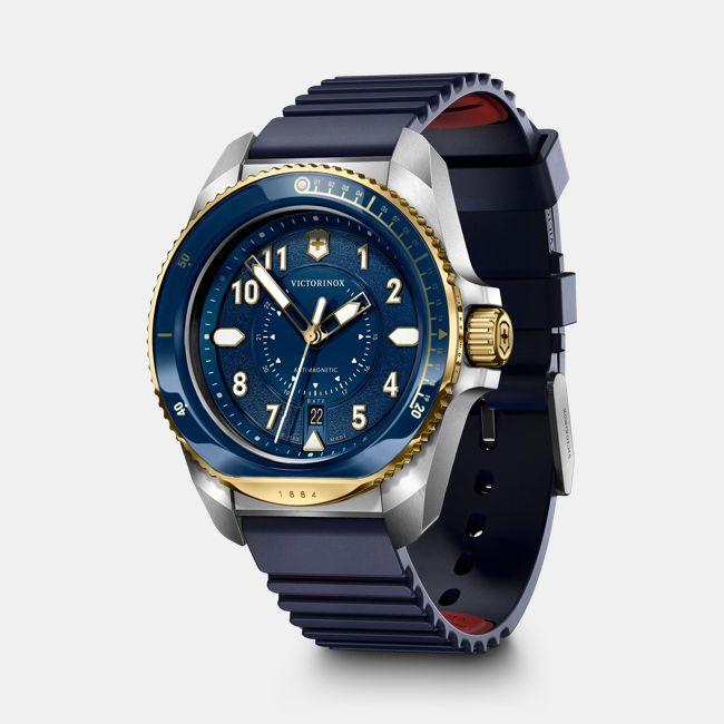 Image du produit Victorinox Journey 1884 Quartz Three hands Steel & Mineral, montre de plongée, 43 mm, Cadran Bleu, Bracelet Cao (Montre de plongée, 43 mm)