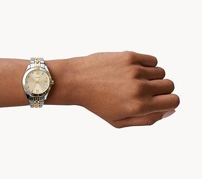 Actual product image Fossil Scarlette Mini (Analogue wristwatch, 32 mm)