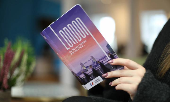 Actual product image London Reiseführer von Loving London (German, Silke Oberbeck, Yannic Stock, 2018)