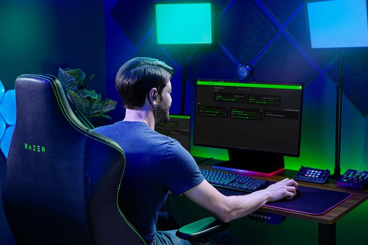 Actual product image Razer Moray - Ergonomic in-ear monitor for all-day streaming (Cable)