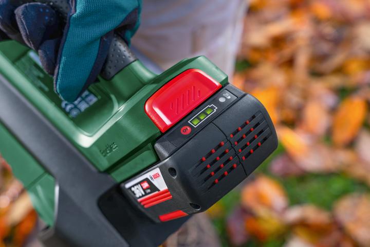 Actual product image Bosch Home & Garden AdvancedLeafBlower 36V-750 (Rechargeable battery operated, Leaf blower)