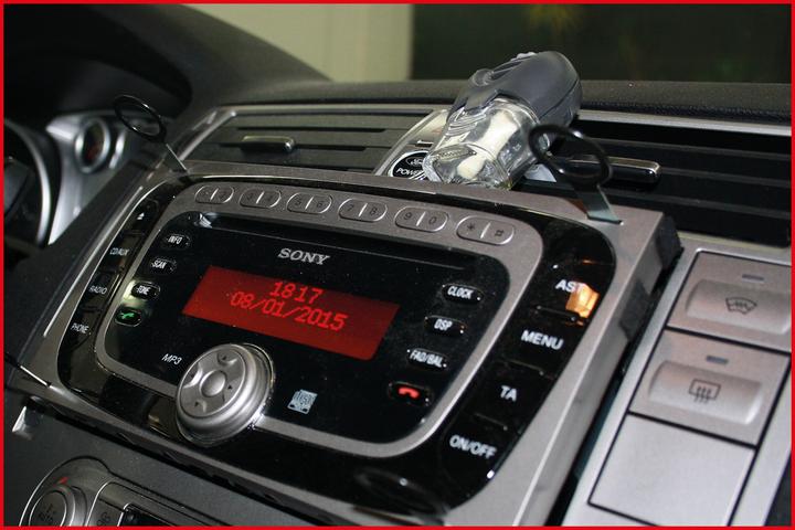 Immagine prodotto KS Tools Kit di smontaggio e montaggio del sistema radio/navigazione, 18 pezzi.