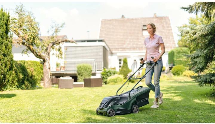 Actual product image Bosch Home & Garden UniversalRotak 36-550 (1x4,0Ah) (Rechargeable battery operated)