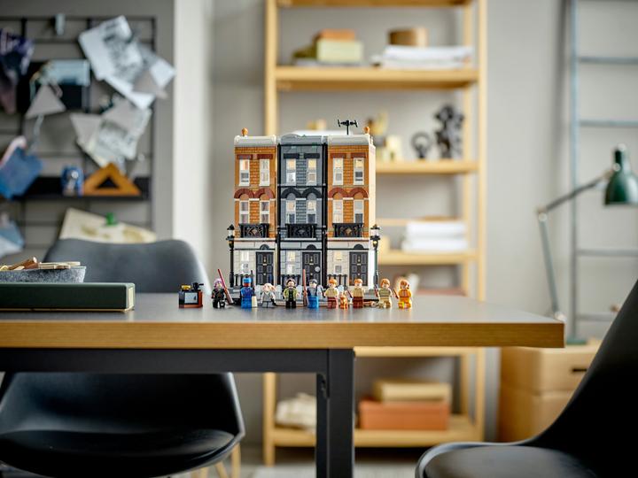 Image du produit LEGO 12 Grimmauld Place (76408, LEGO Harry Potter)