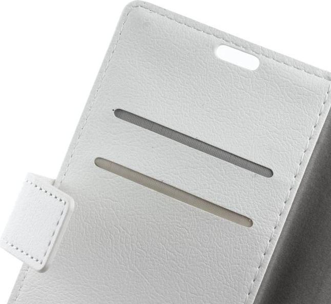Actual product image MU Classic Leather Bookcover Sleeve (Nokia 8 Sirocco)