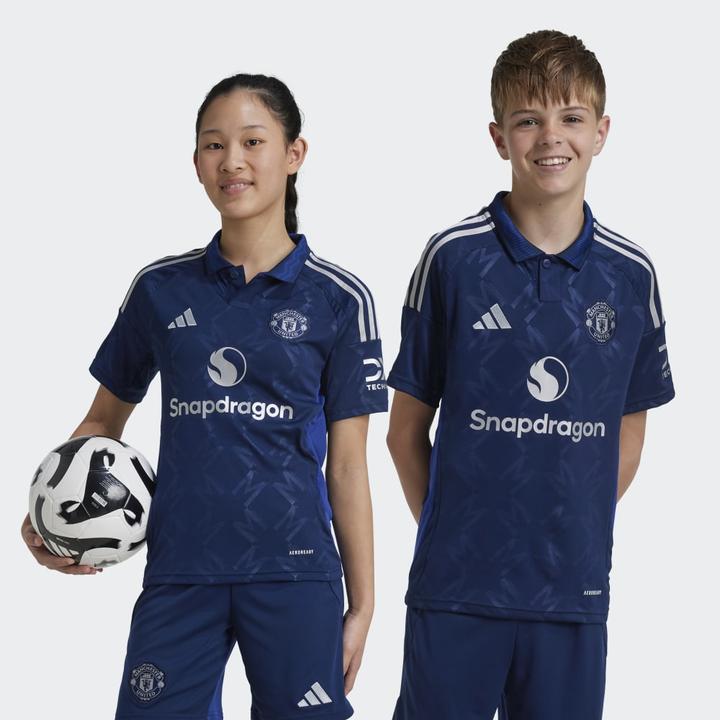 Image du produit adidas Manchester United Enfants Maillot Extérieur (128)
