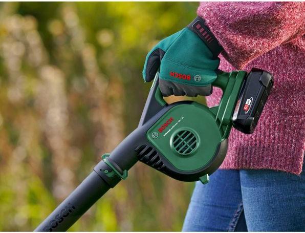 Actual product image Bosch Home & Garden Universal (Rechargeable battery operated, Leaf blower)
