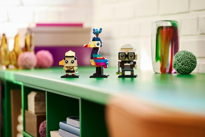 Produktbild LEGO Disney Carl, Russell und Kevin (40752, LEGO Brickheadz)