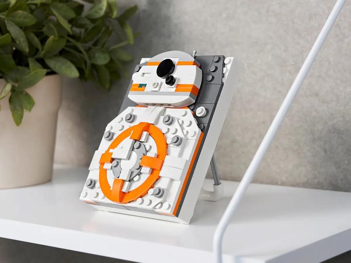 Image du produit LEGO Brick Sketches - BB-8 (40431)