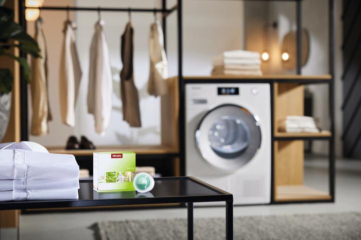 Produktbild Miele Duftflacon Nature (50 Waschgänge, Flüssigwaschmittel)