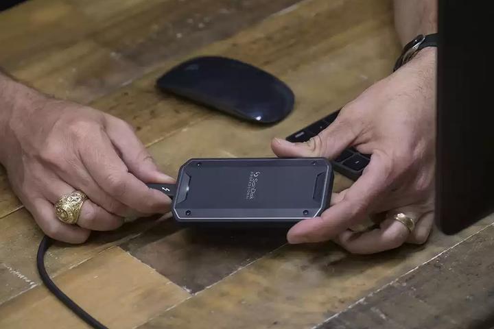 Produktbild SanDisk PRO-G40 (2000 GB)