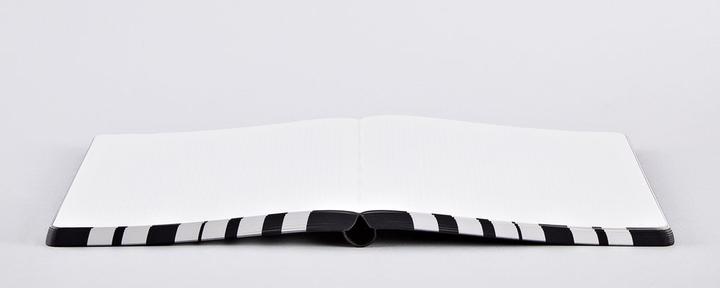 Actual product image Nuuna Analogue (22 x 16.5 cm, Dotted, Soft cover)