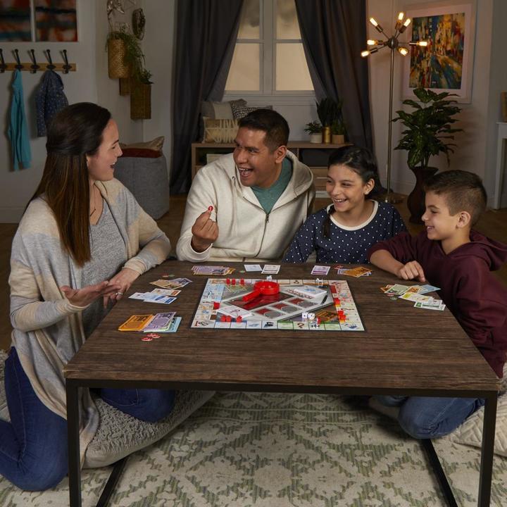 Actual product image Hasbro Monopoly Crooked Cash Board game Economic simulation (Finnish)