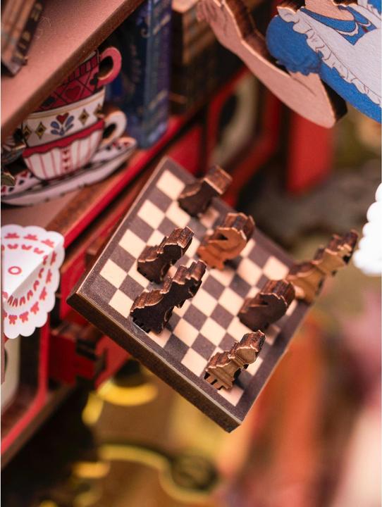 Immagine prodotto Robotime Bausatz Alice im Wunderland, Modell Art: Book Nook