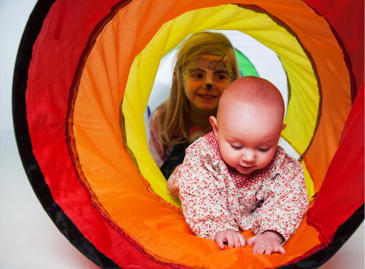 Actual product image Knorrtoys Spieltunnel "Bunt"