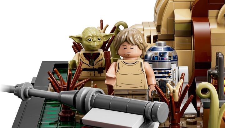 Actual product image LEGO Jedi Training on Dagobah - Diorama (75330, LEGO Star Wars)
