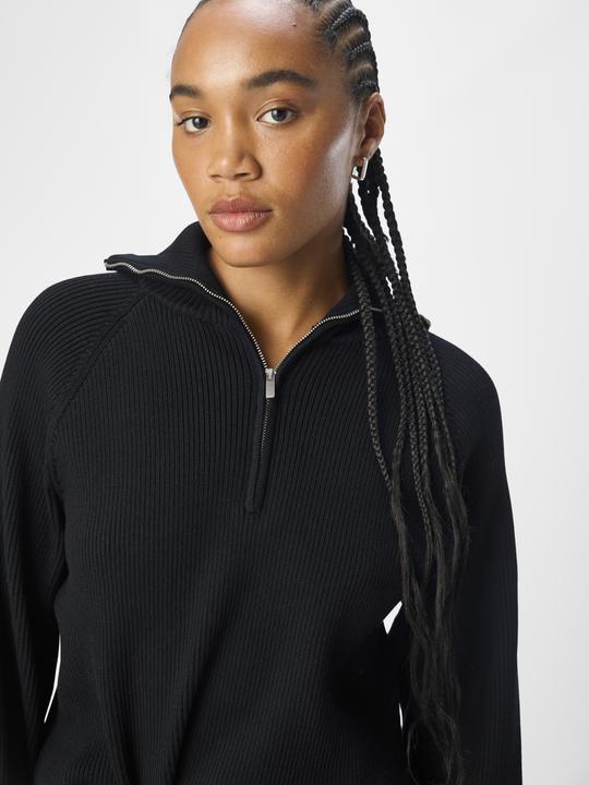 Actual product image Object Half-zip jumper (XL)