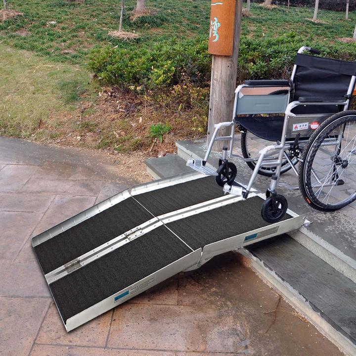 Actual product image Wiltec Wheelchair ramp 2x foldable 244cm 270kg non-slip wheelchair ramp aluminium wheelchair