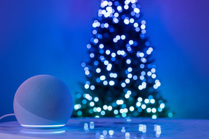 Actual product image Twinkly Tree PreLit (210 cm)