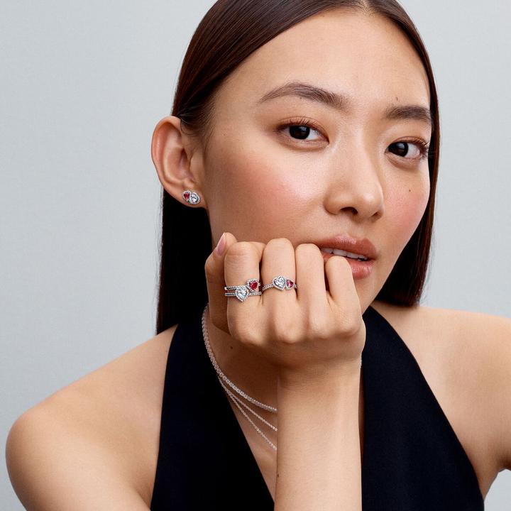 Produktbild Pandora Strahlenkranz Herzen Ring (60, 925 Silber)