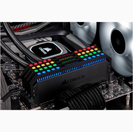 Produktbild Corsair Dominator Platinum RGB (2 x 8GB, 4000 MHz, DDR4-RAM, DIMM)