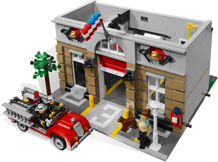Actual product image LEGO Fire Station (10197, LEGO Creator Expert)