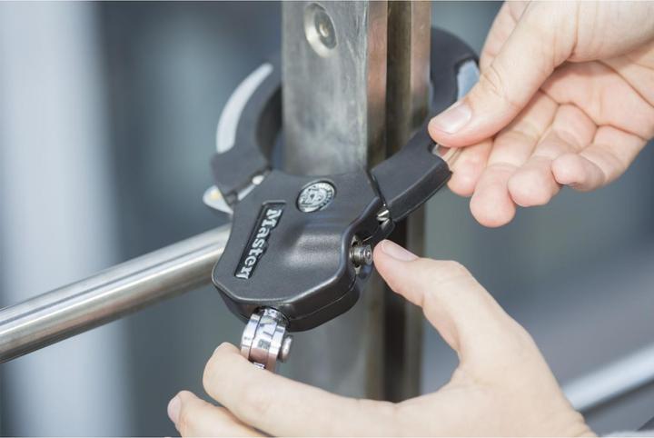 Actual product image Master Lock 8290 Street Cuff (7.60 cm)