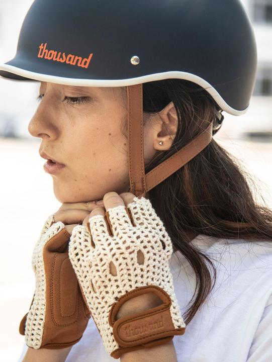 Actual product image Thousand Little Five Gloves Cream (S) (S)