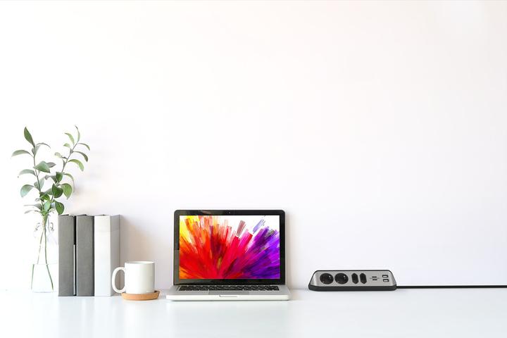 Actual product image Brennenstuhl Power strip (6 x, USB-A, 2 m)