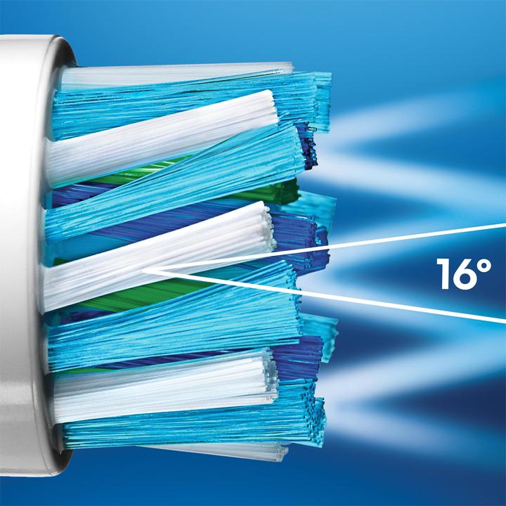 Actual product image Oral-B CrossAction (3 x)