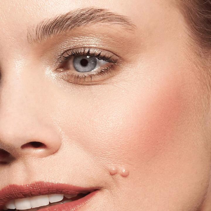 Actual product image Catrice Rouge Affair Liquid Blush 040 Velvet Rose (040 Velvet Rose)