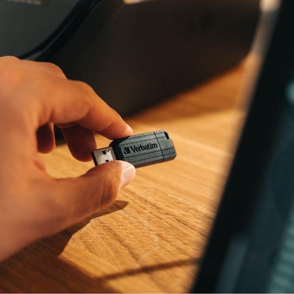 Produktbild Verbatim PinStripe (64 GB, USB-A, USB 2.0)