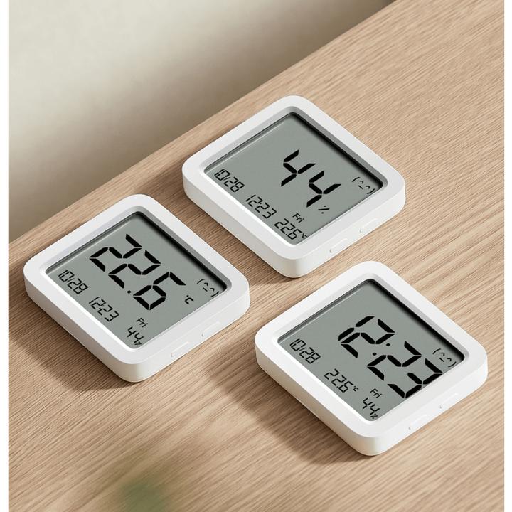 Actual product image Xiaomi Smart Temperature and Humidity Monitor 3
