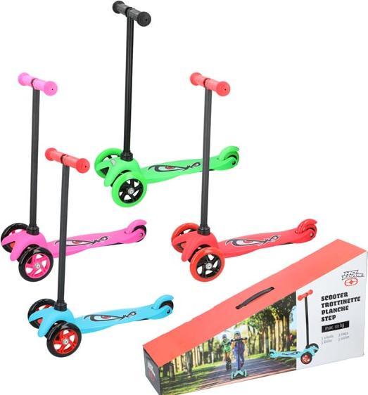 Actual product image No Fear Kids scooter with 3 wheels