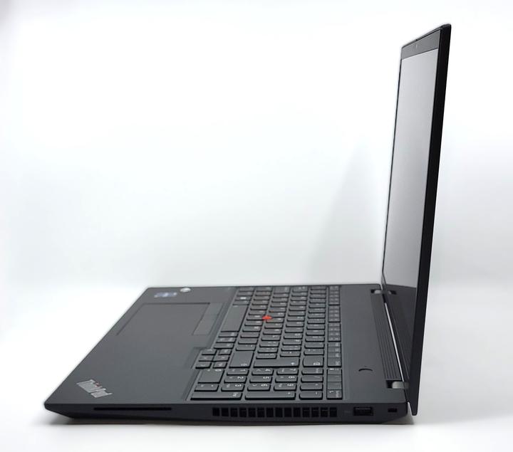 Actual product image Gisler Systems ThinkPad T16 G1 Touch (32 GB, 16", 512 GB, CH, B / Very good)