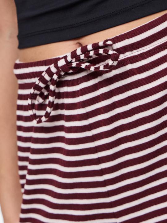 Produktbild Pieces PCSOFFI HW WIDE FIT Shorts (S)