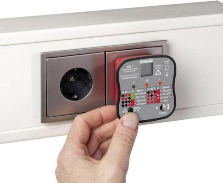 Immagine prodotto Benning Tester per prese (CAT III 300V)