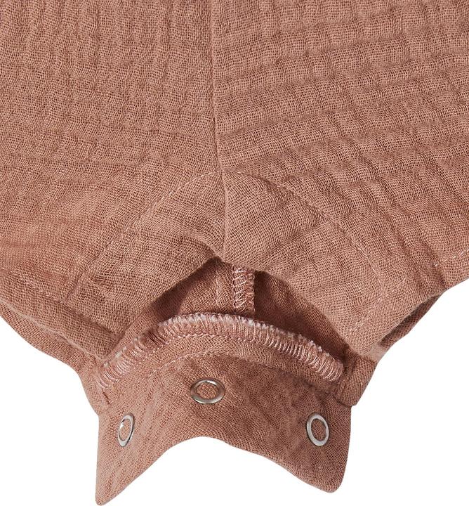 Dusky pink