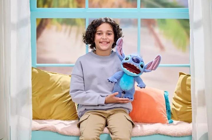 Actual product image VTech Real FX Chatty Stitch