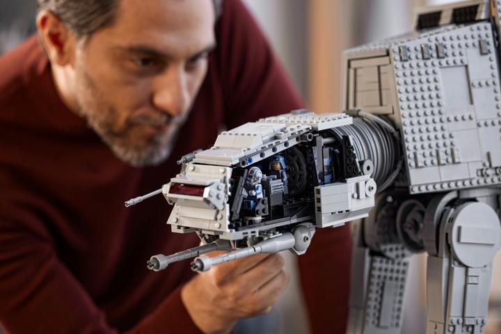 Produktbild LEGO AT-AT (75313, LEGO Star Wars, LEGO Seltene Sets)