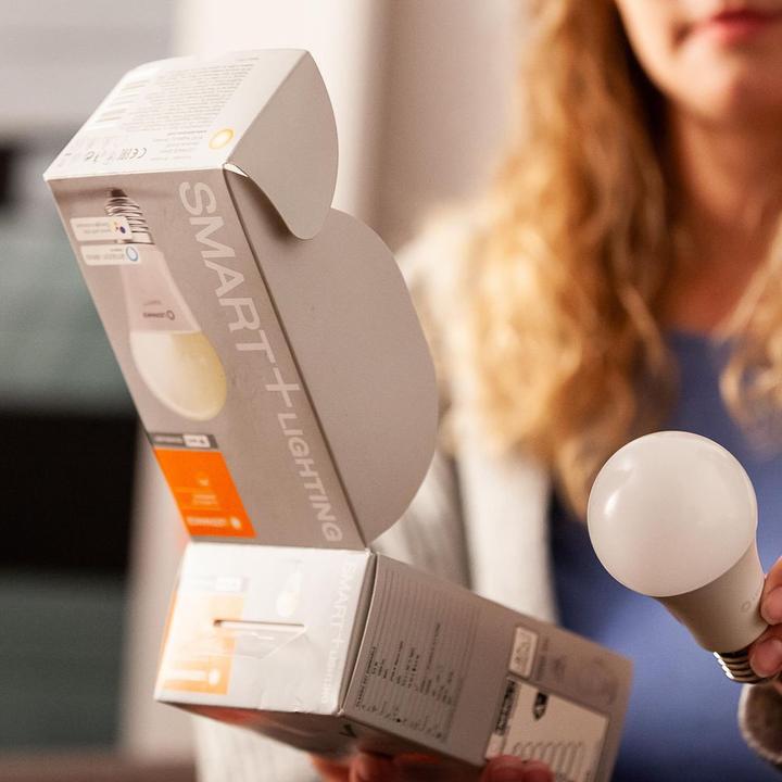 Produktbild Ledvance Smart+ Wifi Classic (E27, 9 W, 806 lm, 1 x, F)