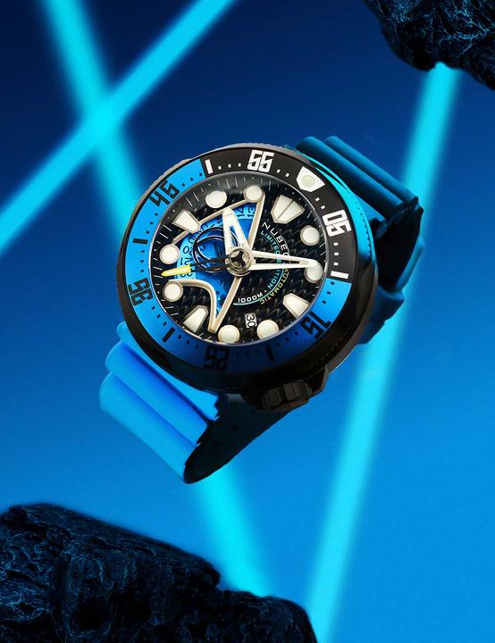 Actual product image Nubeo NB-6104-02 Ventana Star Trek Starfleet Limited Edition (Diving watch)