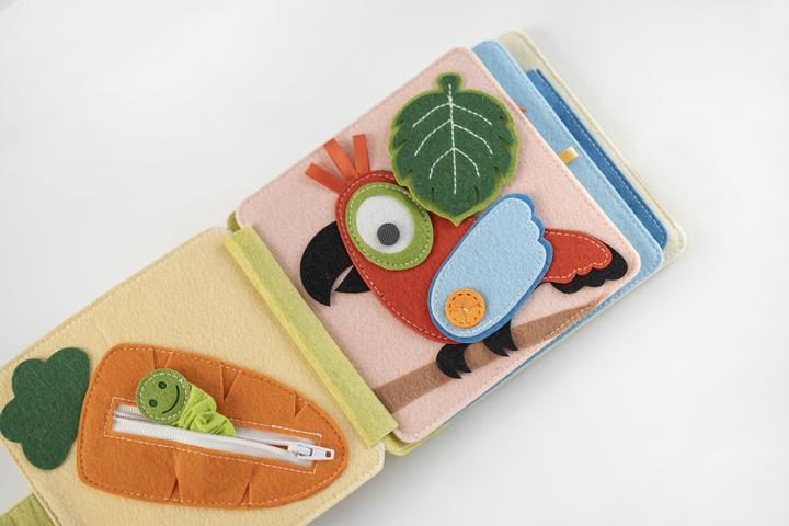 Image du produit Birnelino Mini Felt Book - Ours et le ballon d'air chaud