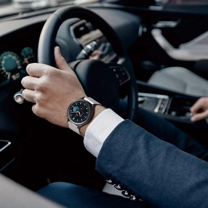 Actual product image Dux Ducis Milanese Series (41 mm, 42 mm, 20 mm, Stainless steel, Galaxy Watch, Galaxy Watch Active, Galaxy Watch Active 2, Gear S2, Galaxy Watch 3, Gear Sport)