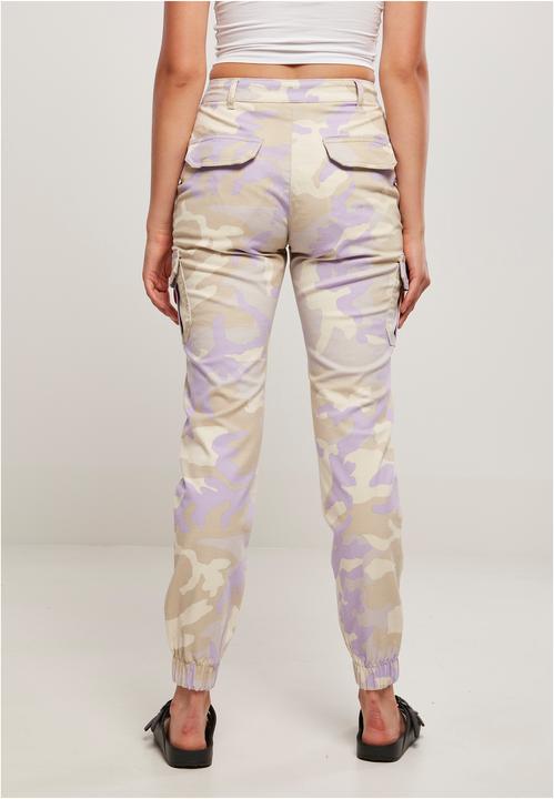 Actual product image Urban Classics Ladies High Waist Camo Cargo Pants - 5710 (33)