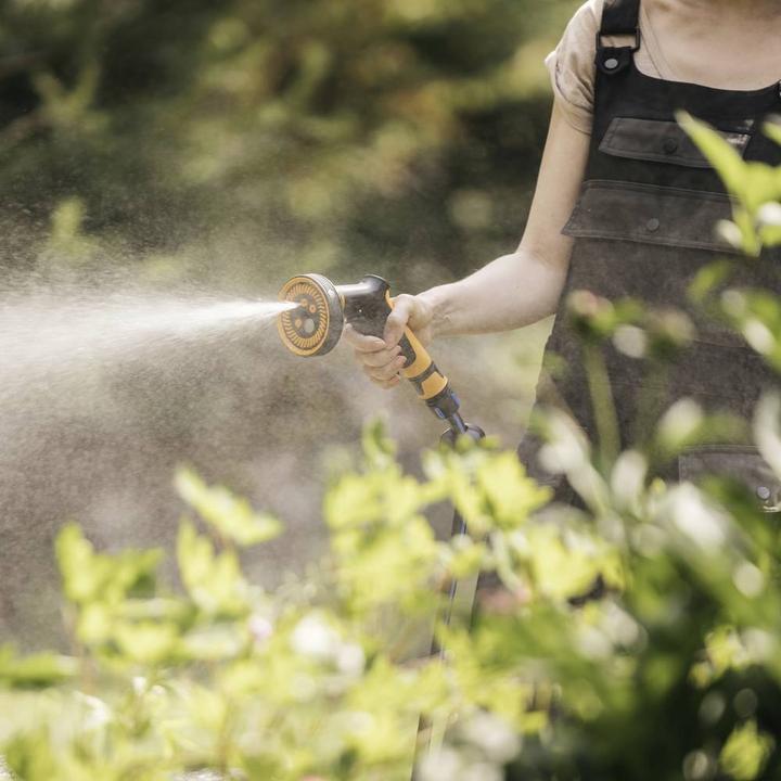 Produktbild Fiskars Sprühpistole Multi, 5 Funktionen, Stufenlos regelbarer Durchfluss, Mit Frontregler und Ein/A