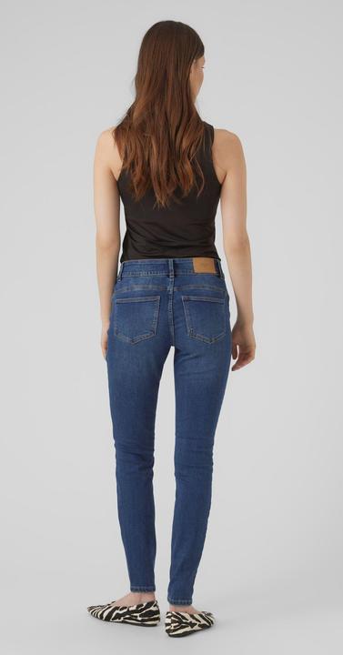 Actual product image Vero Moda VMKIMMI MR SLIM PUSHUP JEANS GU3190 Slim Fit Jeans (32)