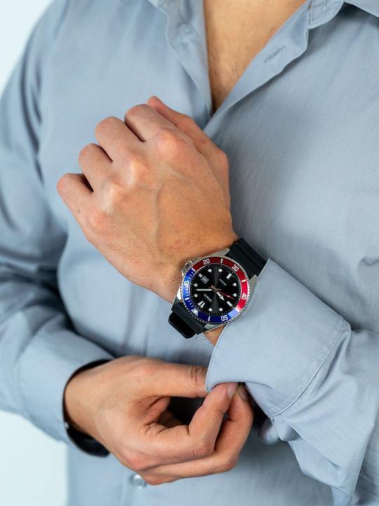 Image du produit Casio MDV-107-1A3VEF (Montre de plongée, 44 mm)